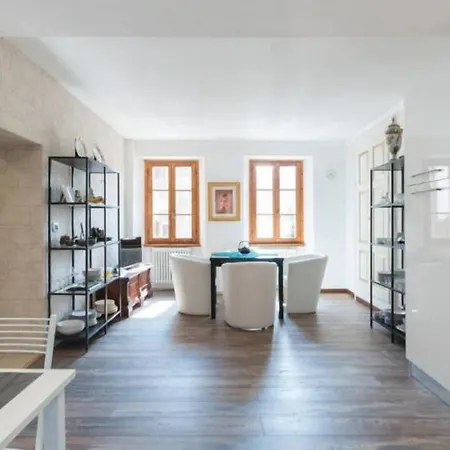 Casa Sakurai * San Fedele Intelvi
